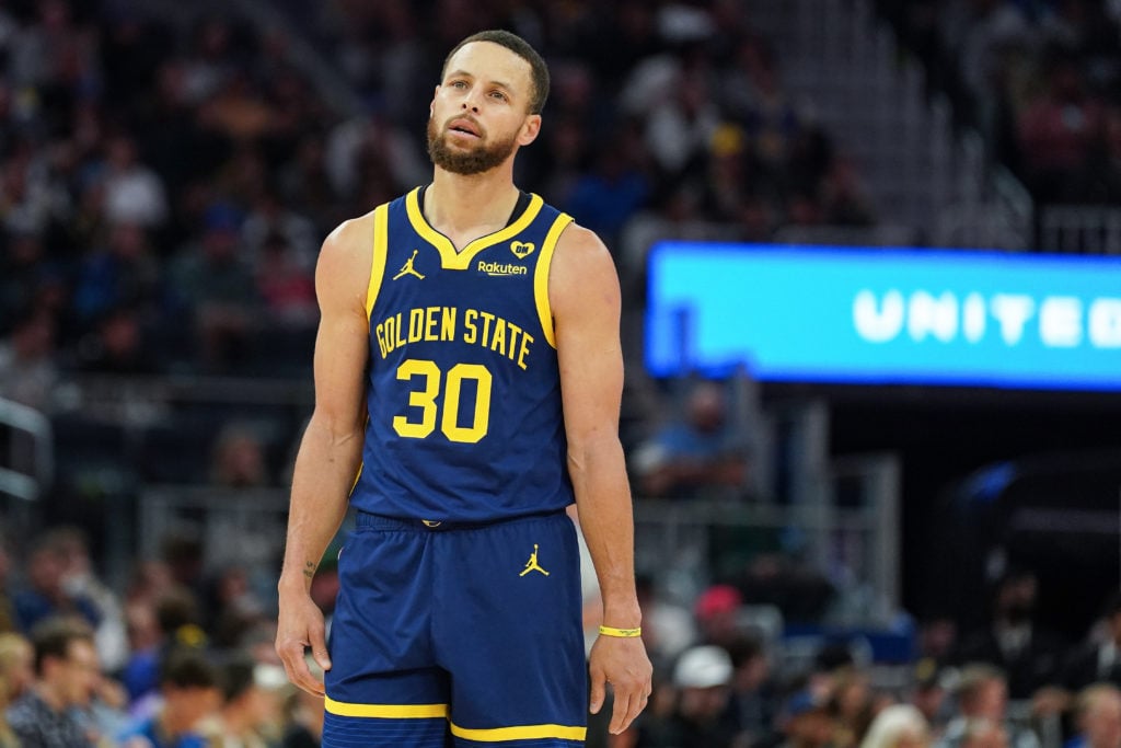 Steph Curry playing for the Golden State Warriors