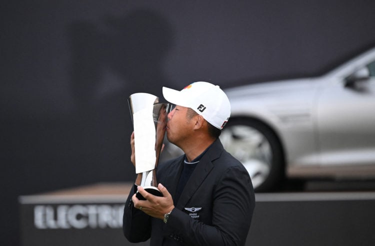 Photo by JUNG YEON-JE/AFP via Getty Images