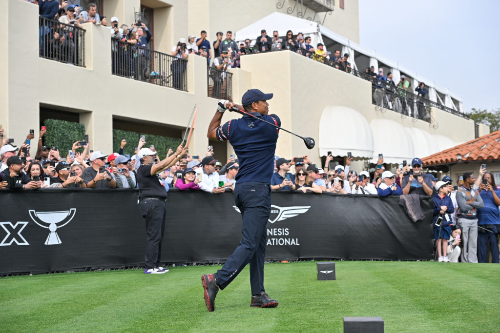 Tiger Woods tees of at The Genesis Invitational in 2024