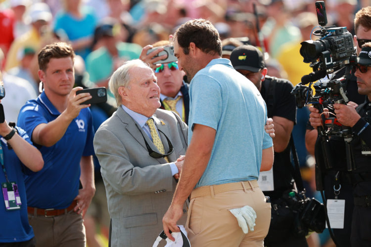 Photo by Jorge Lemus/NurPhoto via Getty Images