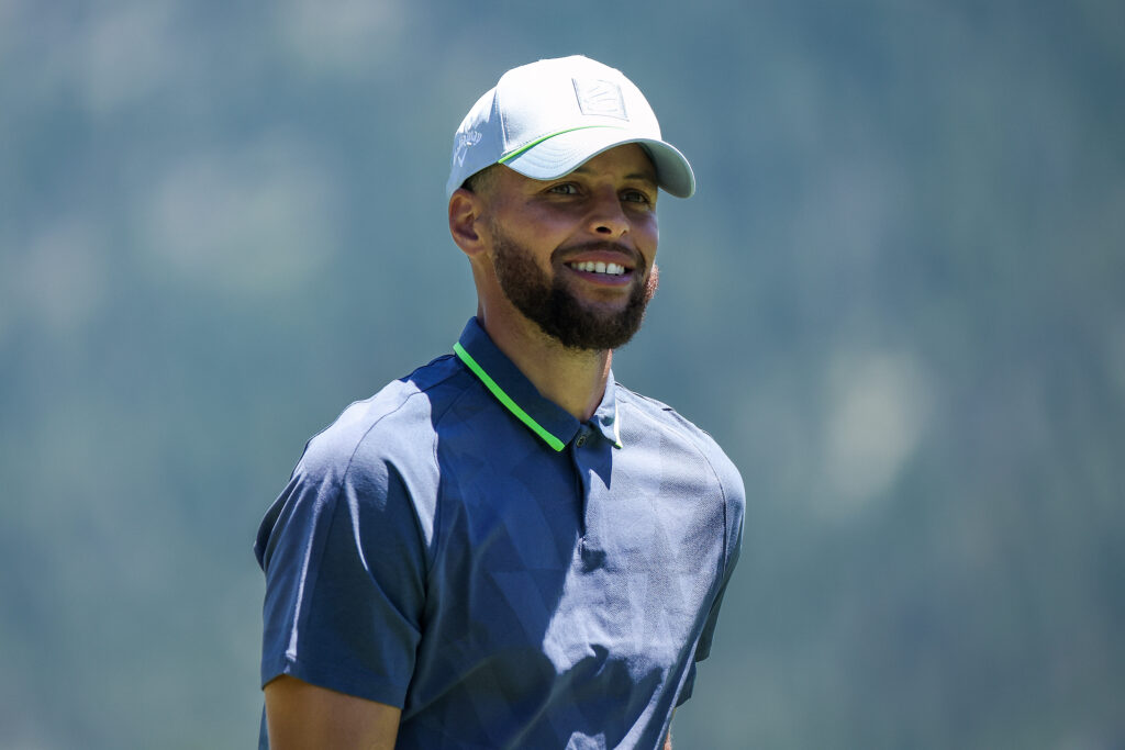 Steph Curry playing golf at the 2023 American Century Championship