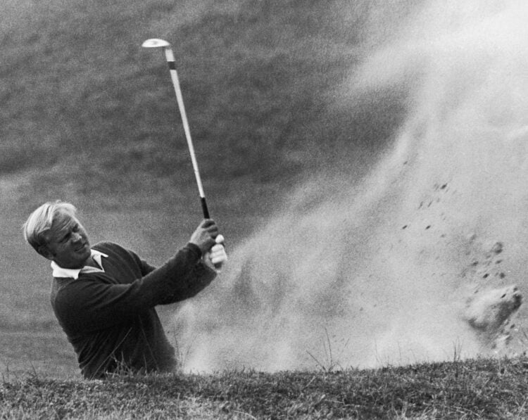 Photo by Dennis Oulds/Central Press/Hulton Archive/Getty Images
