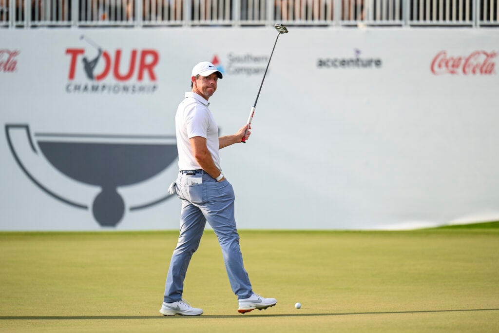 Rory McIlroy acknowledges the crowd during the final round of the 2023 Tour Championship