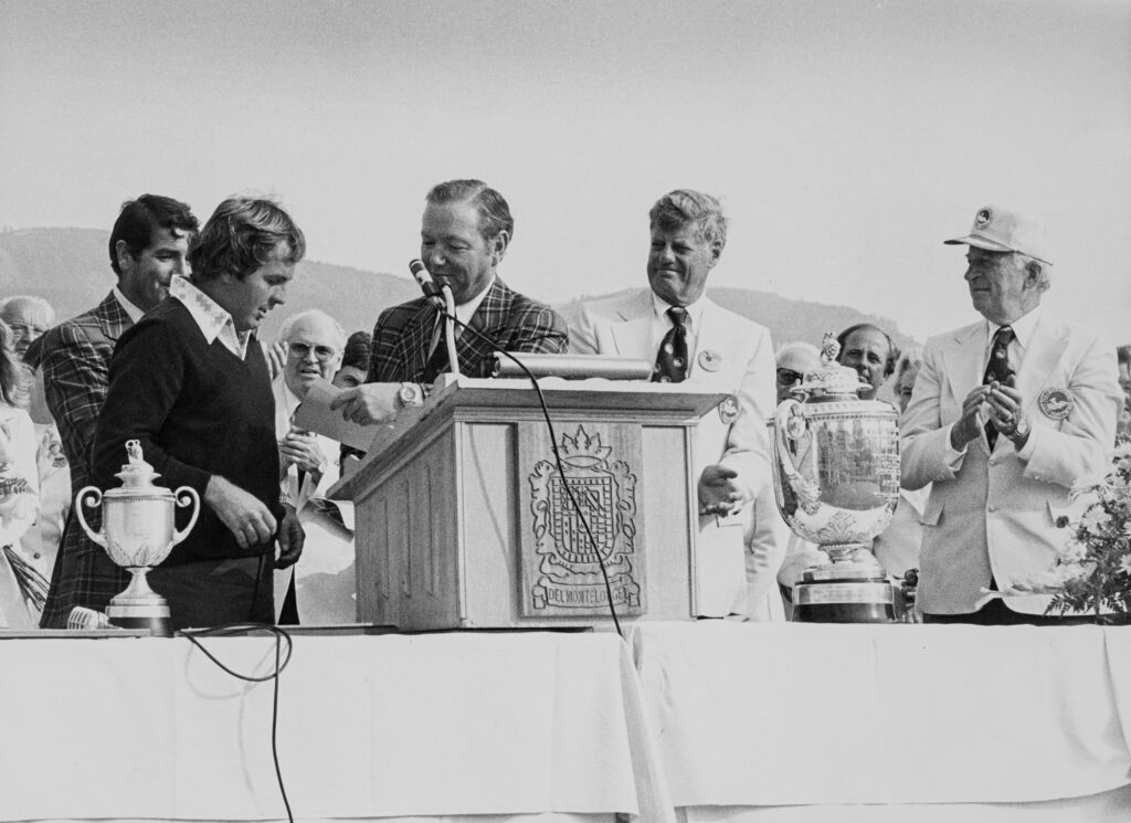 Lanny Wadkins is presented with his check for winning the 1977 PGA Championship