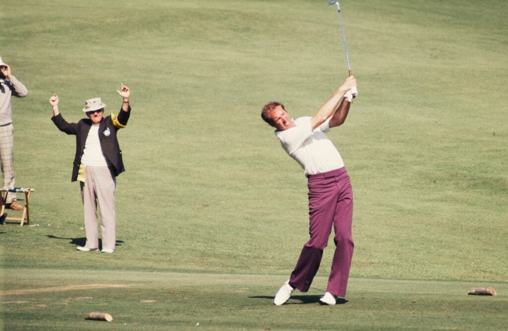 Tom Weiskopf hits his tee shot during the 1975 Masters